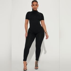 Fashion nova jumpsuit